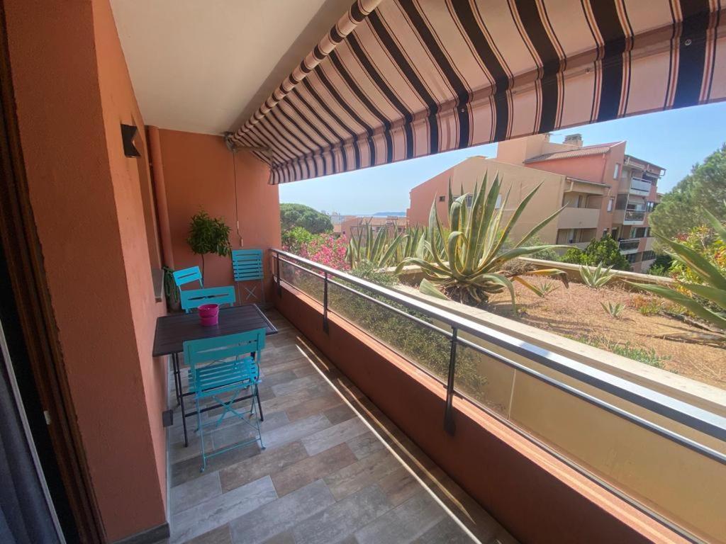 סן-מקסים Appartement Vue Mer Avec Place De Parking Privee מראה חיצוני תמונה